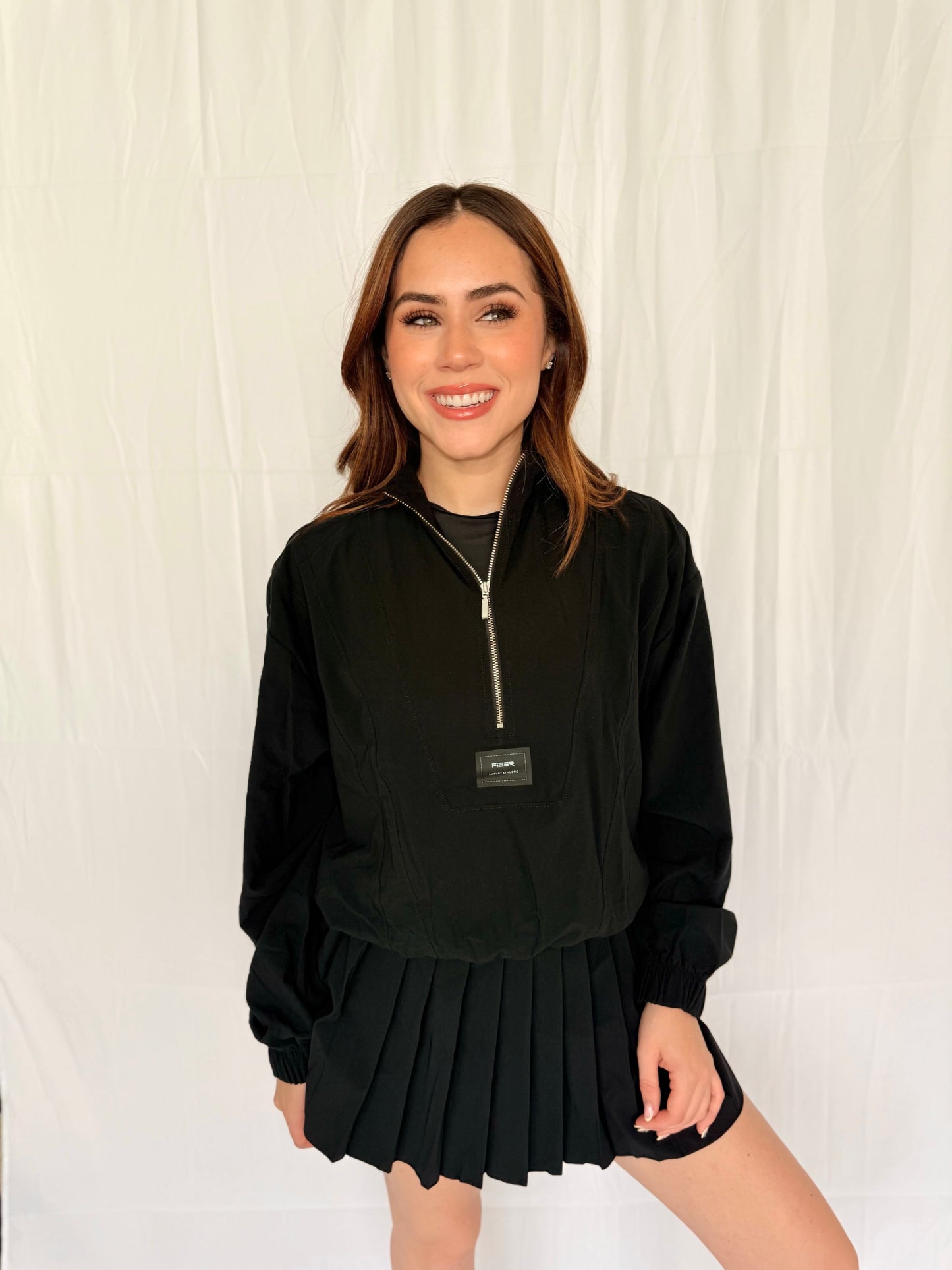 CHAQUETA LOOSE FIT NEGRA CLASSY