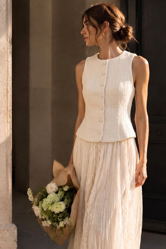 BUTTONED VEST WITH BACK TIE
