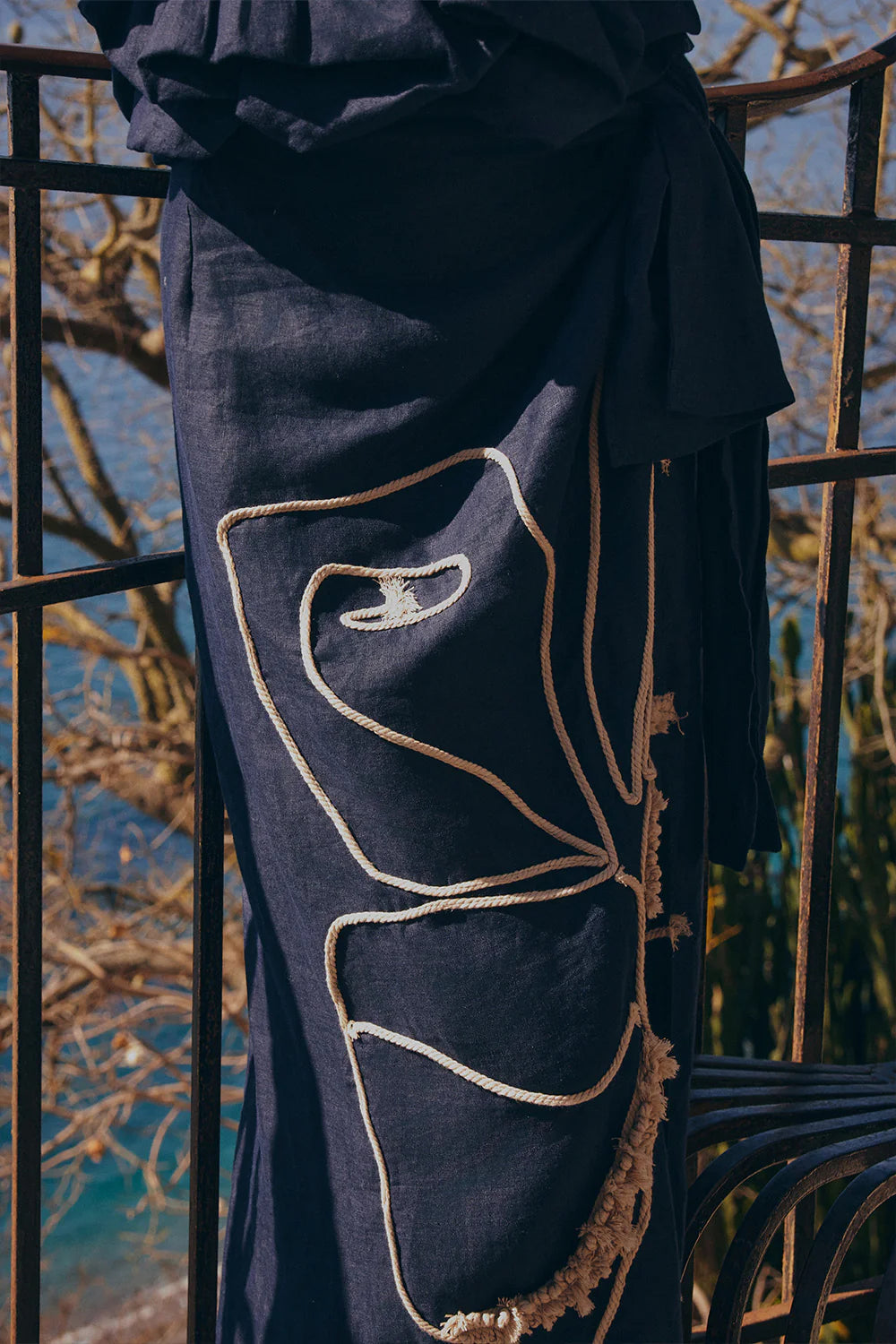 SAMOA SKIRT WITH NAVY BLUE LINEN EMBROIDERY