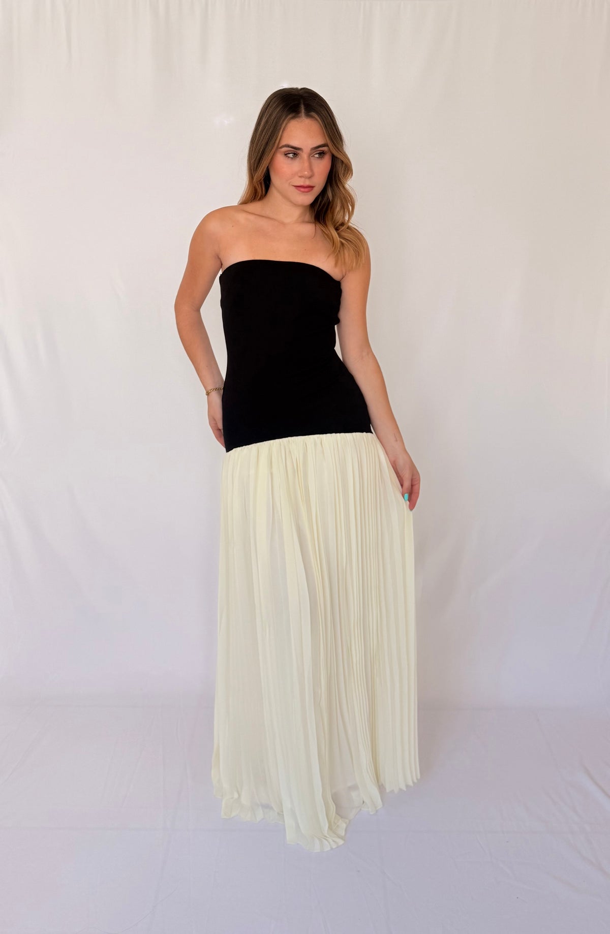 STRAPLESS FIT BODICE PLEATED SKIRT MIX MAXI DRESS