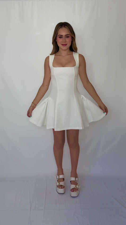 SQUARE NECK FLARE MINI DRESS WHITE
